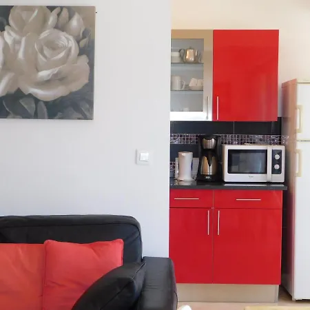 T1 Bis Standing Le Vitoria Climatisation, Proche Plage Apartment