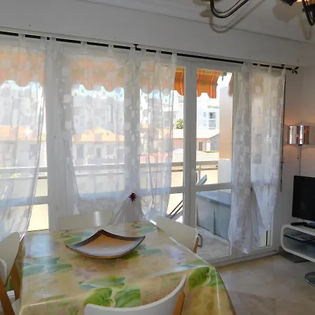 Apartment T1 Bis Standing Le Vitoria Climatisation, Proche Plage Antibes